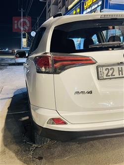 تۆیۆتا ڕاڤ 4